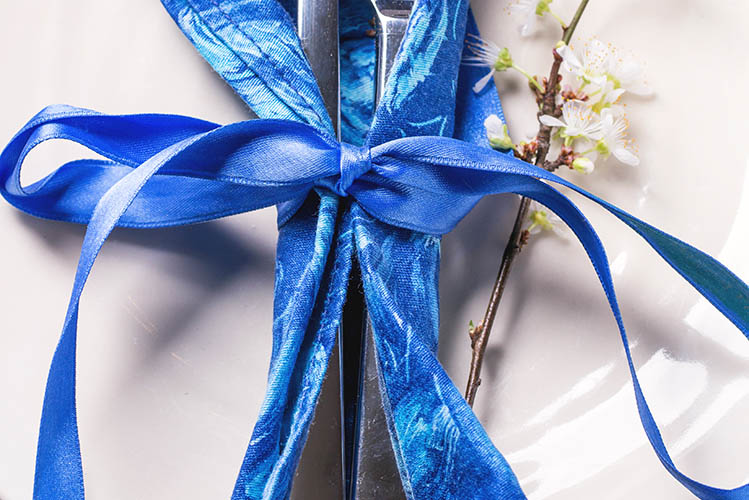blue ribbon decoration