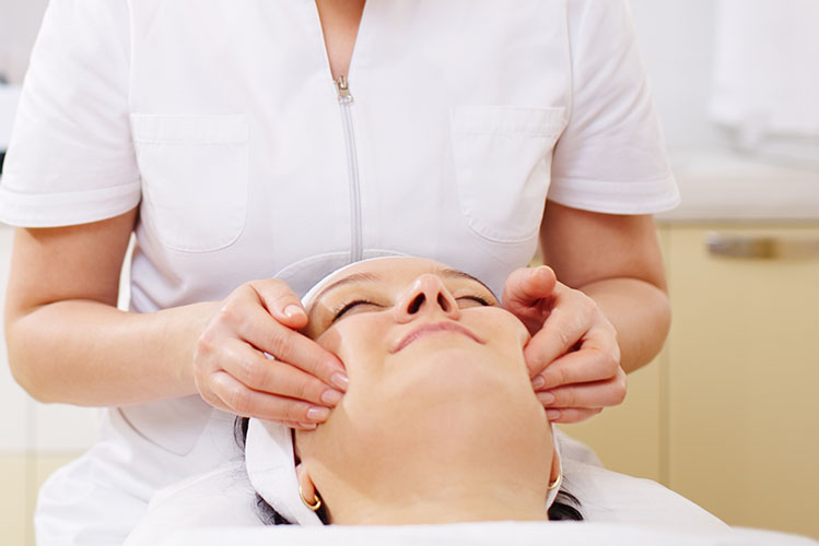 facial massage treatment